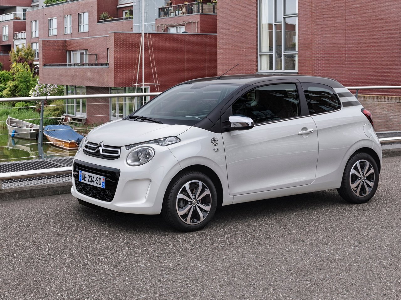 Citroen C1 II 2014 2022 хэтчбек 3 дв. бензин передний 1
