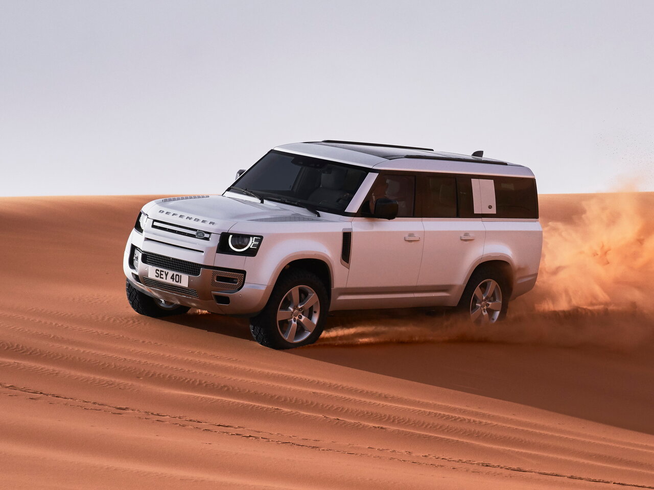 Land Rover Defender II 2019  внедорожник 5 дв. 130 дизель полный 3
