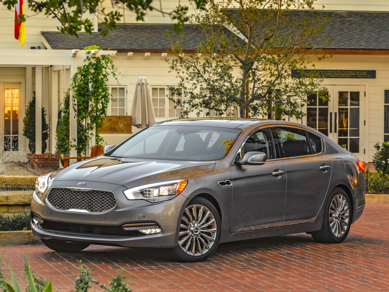 Kia K900 I 2014 2018 седан бензин задний 3.8